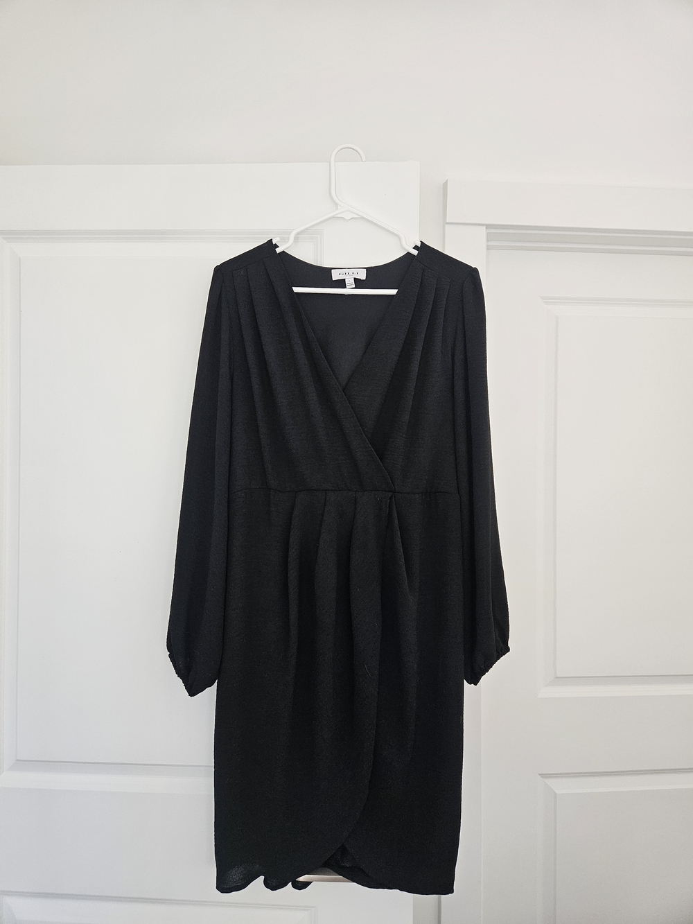 G.I.L.I. Black Long-Sleeve Wrap Dress